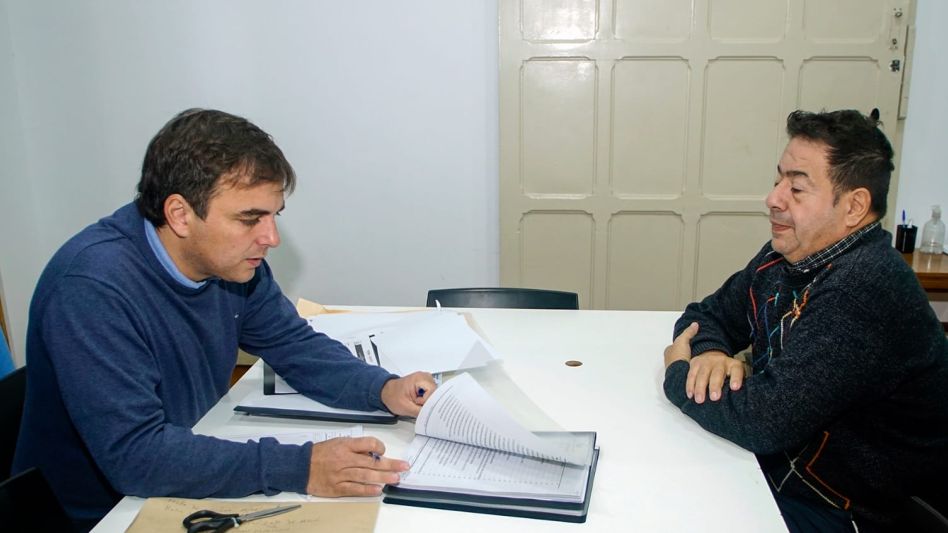 Apertura de sobres de la licitación para mantenimiento de caminos rurales