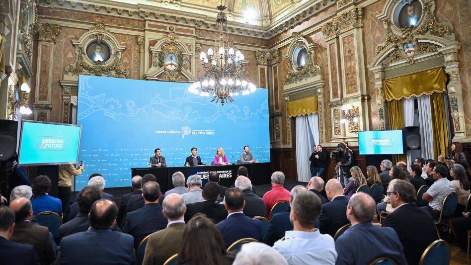 El intendente Hernán Bertellys estuvo presente ayer en el acto de adhesión al programa Municipios a la Obra, el cual fue encabezado por el gobernador Axel Kicillof. PRENSA GOBIERNO DE LA PROVINCIA 