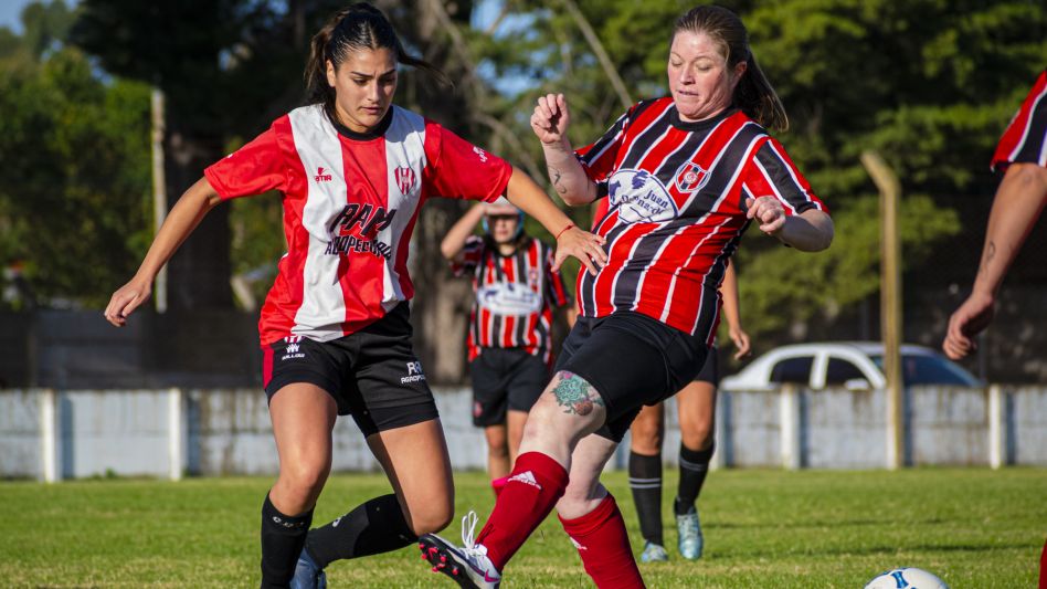 Porteño superó, en la cancha de Chacarita, al tricolor por 2 a 1 y consiguió su segundo triunfo del certamen. Foto: Nicolás Murcia.