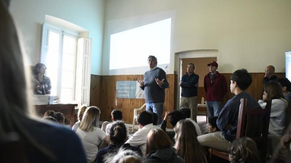 El ministro de Desarrollo Agrario, Javier Rodríguez, en la Chacra Experimental Blanca Grande. PRENSA MDA