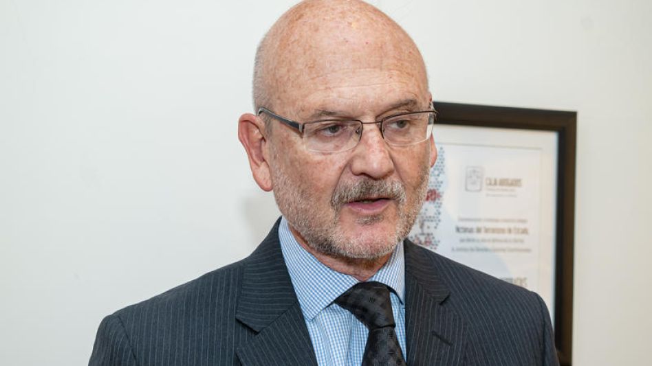 Daniel Fernando Soria, Vicepresidente de la Suprema Corte estuvo en Azul.  NICOLÁS MURCIA