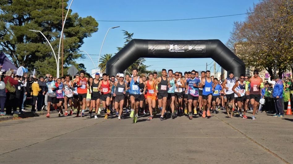 Hubo mil inscriptos que corrieron en las distintas distancias que propuso este evento.