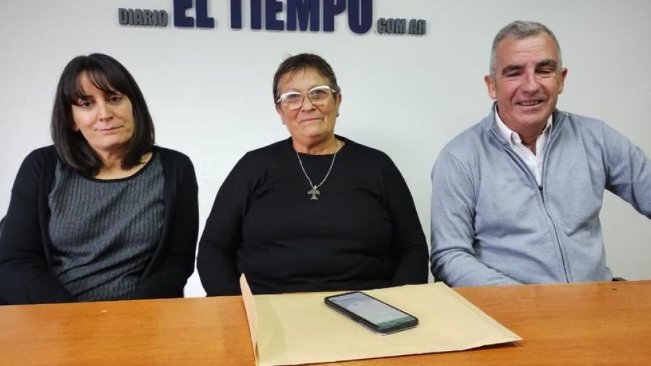 Mariela Barrera, Patricia Gómez y Claudio Leiría, integrantes de la Subcomisión de Empleo y Trabajo del Consejo Municipal de las Personas con Discapacidad del Partido de Azul.