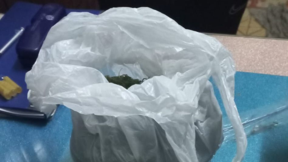 Lo aprehendieron por amenazar con un cuchillo a una mujer