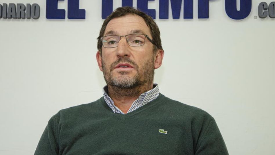 El presidente de la comisión directiva del Club de Remo de Azul, Juan Sorondo. NACHO CORREA
