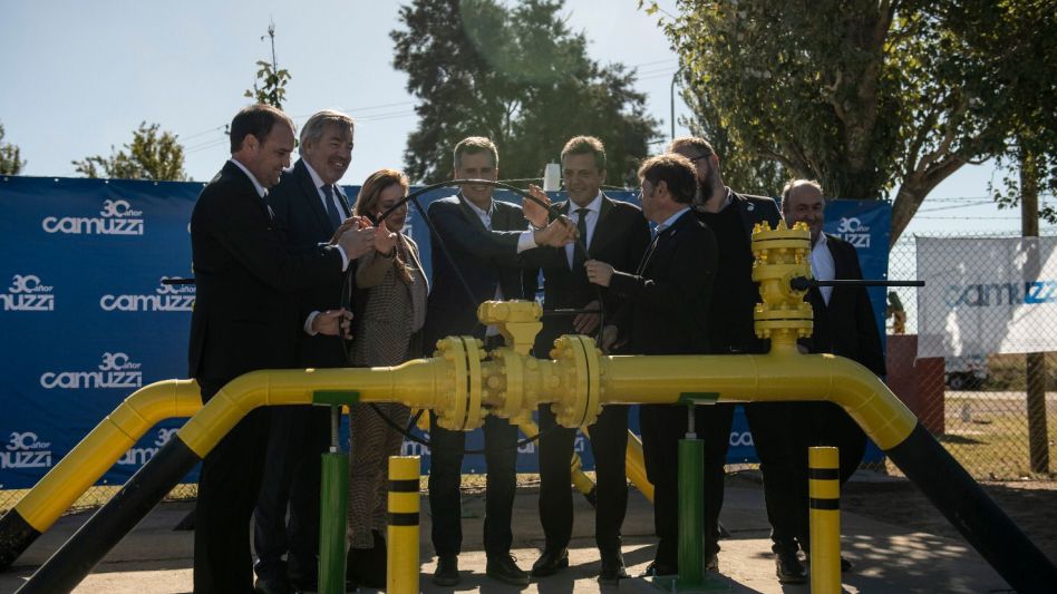 Massa y Kicillof inauguraron el Gasoducto América que abastecerá a los vecinos de la zona