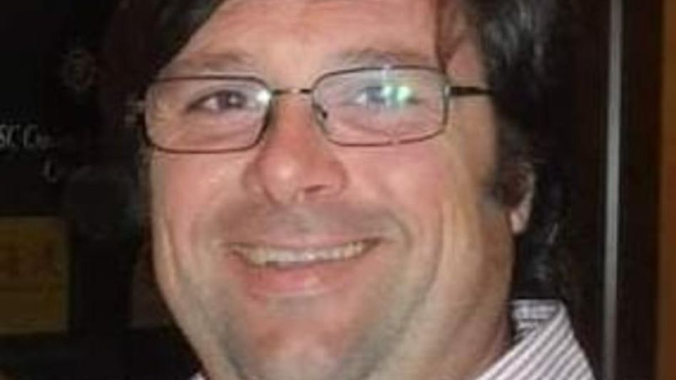 Profundo pesar causó en el deporte local la noticia de la muerte de Andrés Mele, hijo del Norberto Mele, quien fuera presidente de Cemento Armado y fiel colaborador de la misma.