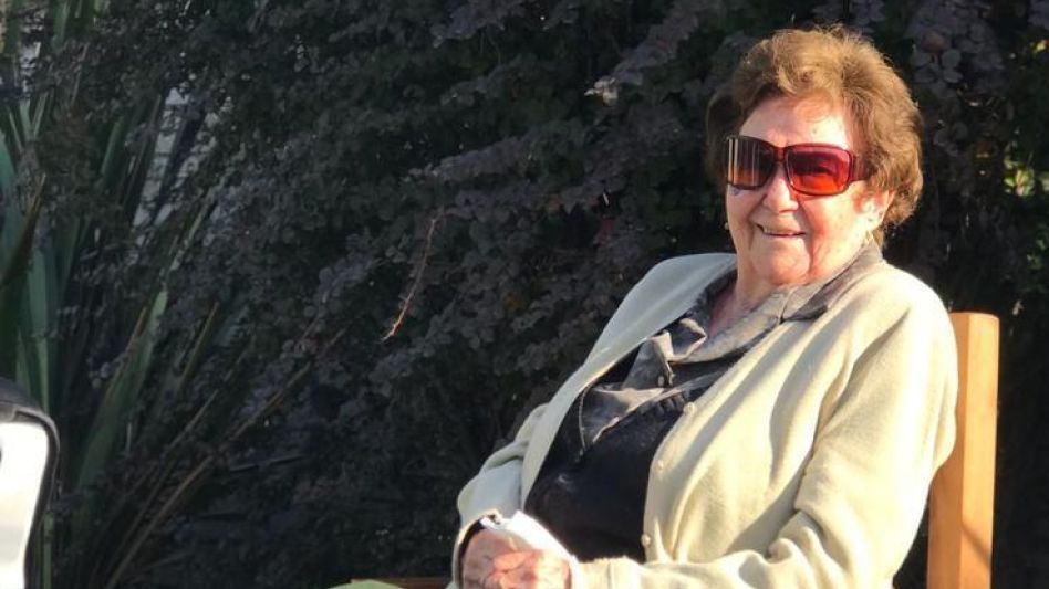 Señora de Puga, destacada modista, una de las primeras clienta de Marión desde que se inauguró hace 75 años. Es mamá de Oscar y Daniel Puga. GENTILEZA EDUARDO SÍMARO