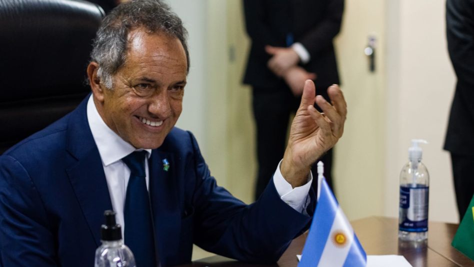 Scioli volvió a hablar de la necesidad de ir a una PASO y dijo que "de ninguna manera" irá por afuera del FDT