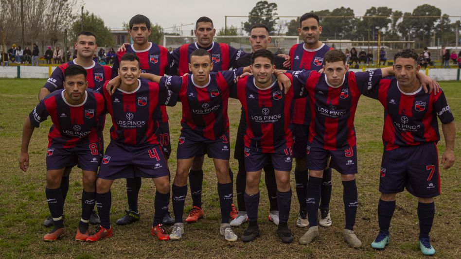 San José (izquierda) estará recibiendo a Sarmiento de Tapalqué en el inicio de la segunda fase de la Unión Deportiva Regional. Foto: archivo Nicolás Murcia.