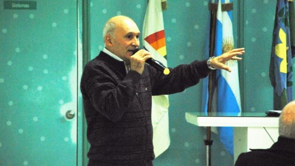 El azuleño Osvaldo Bugliese disertó en Olavarría sobre Olavarría y sus Colonias. Alemanes del Volga.  