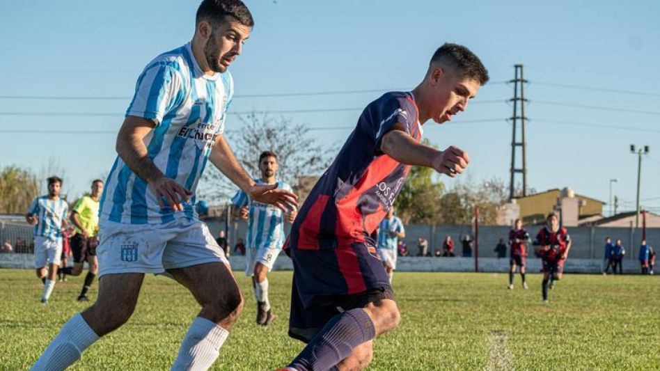 Sarmiento recibirá a San José con la obligación de dar vuelta la serie. Además, habrá fútbol en las canchas de Piazza, Alumni y Athletic. NICOLÁS MURCIA