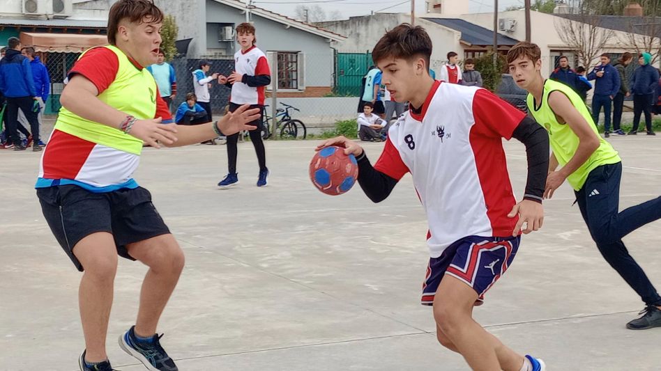 Se jugó la etapa local de handball y handball playa de los Juegos Bonaerenses. Foto: gentileza Prensa Municipal.