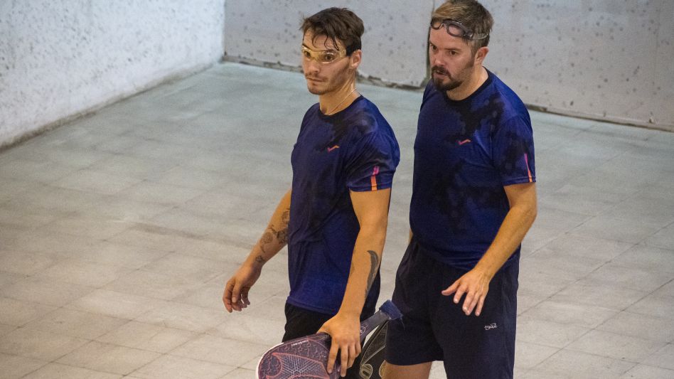 La dupla de Azul Athletic Club necesita ganar para seguir perteneciendo a la Elite. Foto: archivo Nacho Correa.