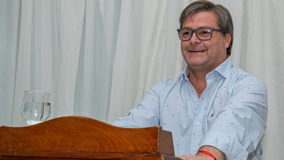  Jorge Ferrarello oficializó este viernes su precandidatura a Intendente ante un nutrido grupo de dirigentes y militantes de la UCR.  NICOLAS MURCIA