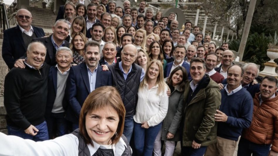La foto de Bullrich, Grindetti y el equipo para desembarcar en provincia de Buenos Aires