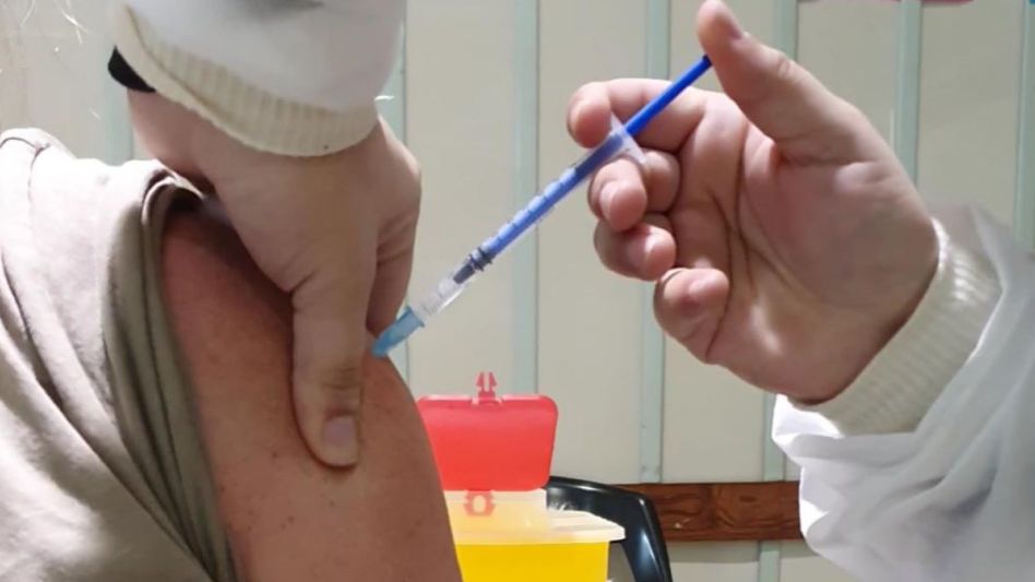 Salud impulsa operativos de vacunación para prevenir infecciones respiratorias