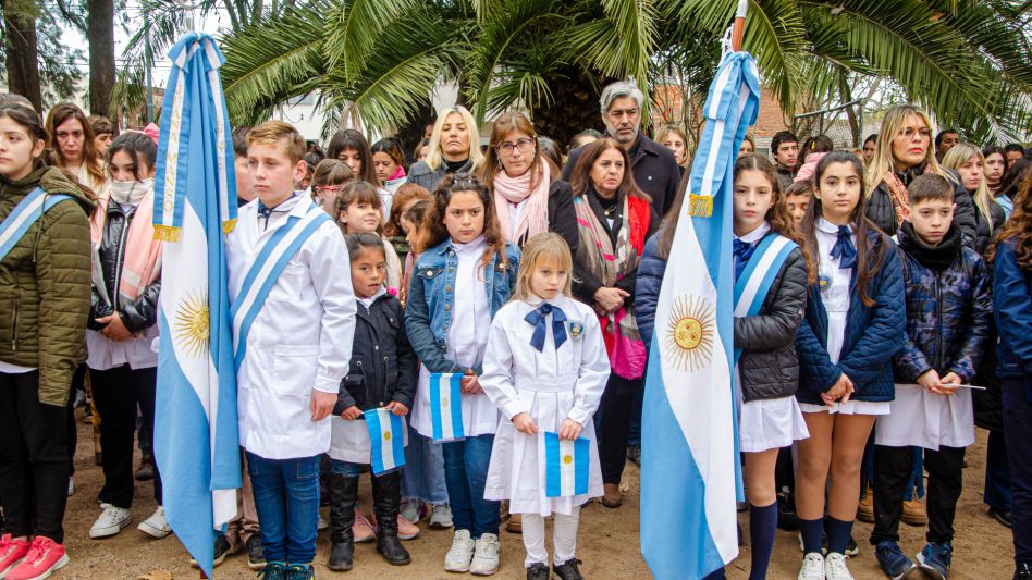 Se realizó el acto conmemorativo por el Día de la Bandera