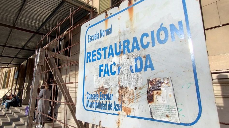 Hasta los carteles...