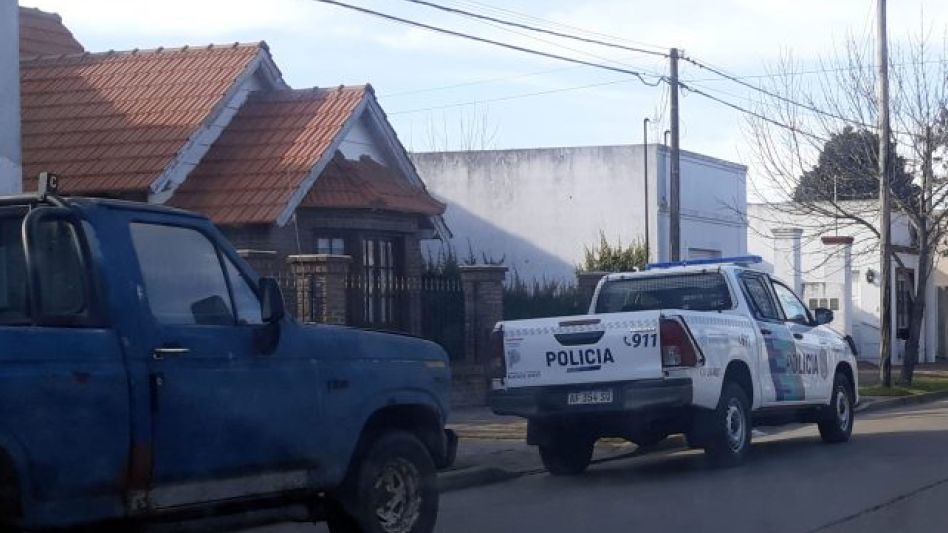 Rauch: encuentran muerta a una mujer y grave a su esposo y sospechan de una intoxicación
