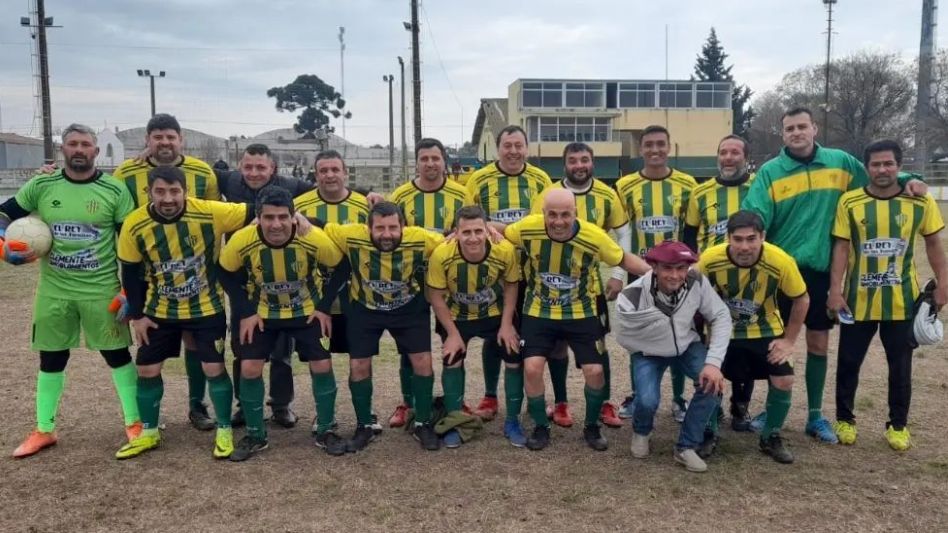 Sportivo Piazza, Azul Athletic, Jorge Newbery de Lobería y Unión Guaraní de Pinamar se disputarán los dos cupos clasificatorios a la próxima ronda de la Copa Argentina de Fútbol Senior. 