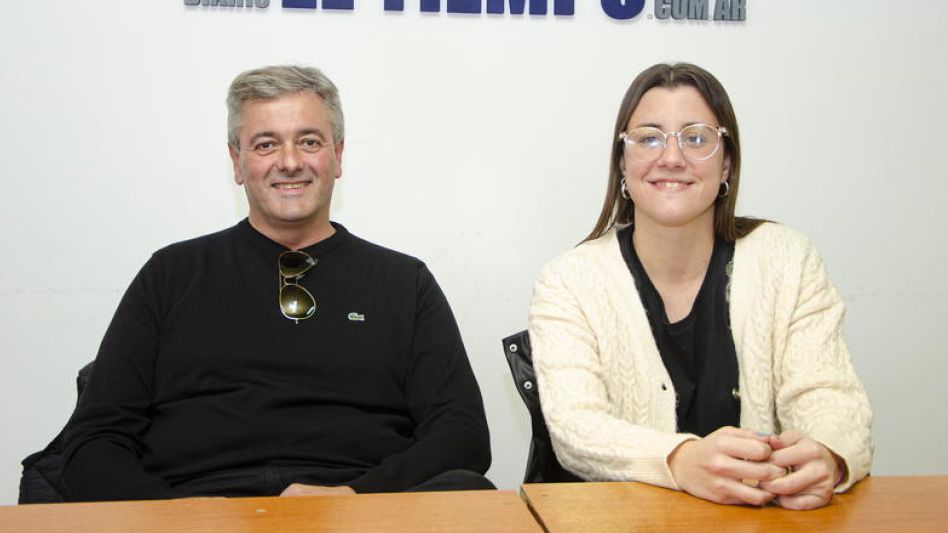 Gastón De Dominicis y Consuelo Burgos el día que visitaron la redacción de diario EL TIEMPO. NACHO CORREA
