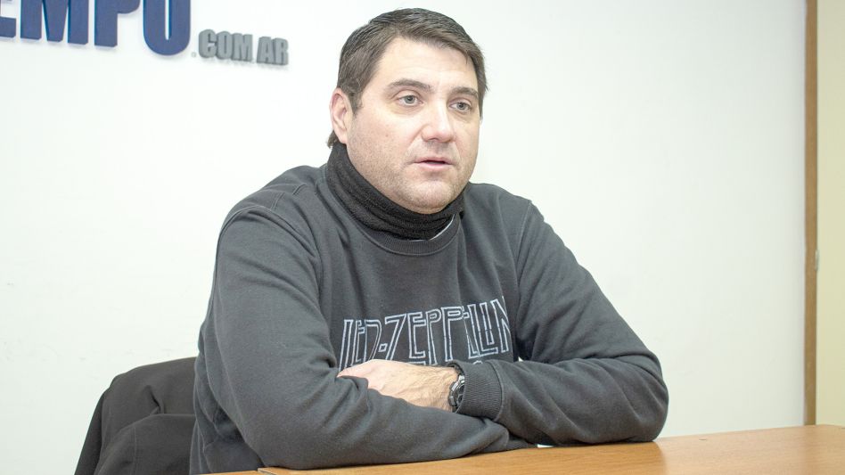 Eduardo Bercovich, secretario General de ATE Azul, dialogó ayer con EL TIEMPO acerca del acuerdo salarial alcanzado para el sector estatal bonaerense. NACHO CORREA