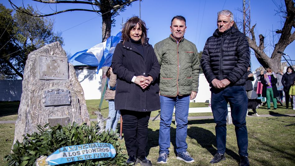 Acto conmemorativo por el 111° aniversario de 16 de Julio