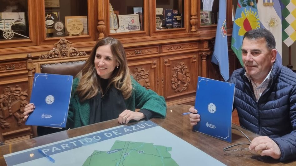 El intendente Bertellys suscribió un acta compromiso con la ministra Tolosa Paz