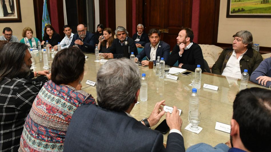 La Provincia anunció el acuerdo salarial con docentes, estatales, médicos y judiciales