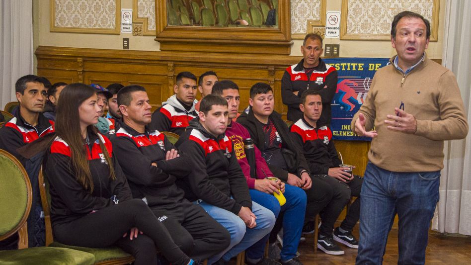 El olavarriense Juan Pablo Pompei habló sobre las últimas modificaciones del reglamento de fútbol. Foto: Nacho Correa.