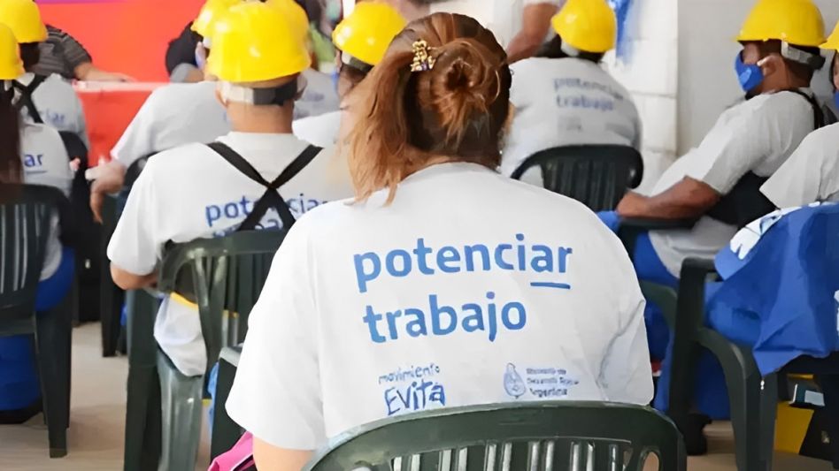 Oficializan aumento del programa Potenciar Trabajo: será la mitad del salario mínimo
