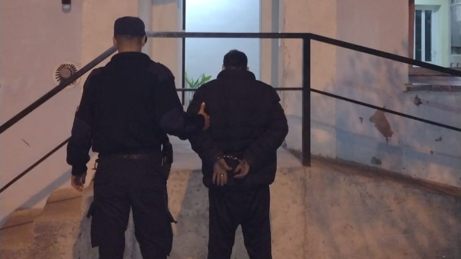 En abril pasado, tres días después de que se ordenara su detención, el hombre para quien quedó confirmada su prisión preventiva por estos robos había sido capturado en Hinojo. EPDS OLAVARRÍA/PBA