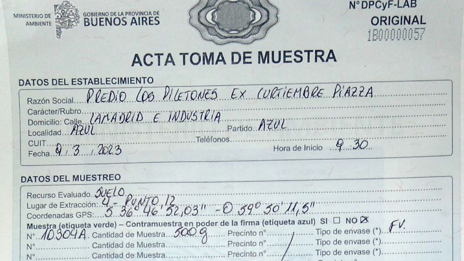 Facsímil de una de las actas de la toma de muestras en el predio de los 