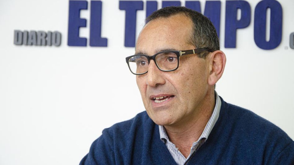 Nelson Sombra, director del PAMI Azul, brindó detalles acerca del nuevo servicio de emergencias que ofrece el organismo. ARCHIVO