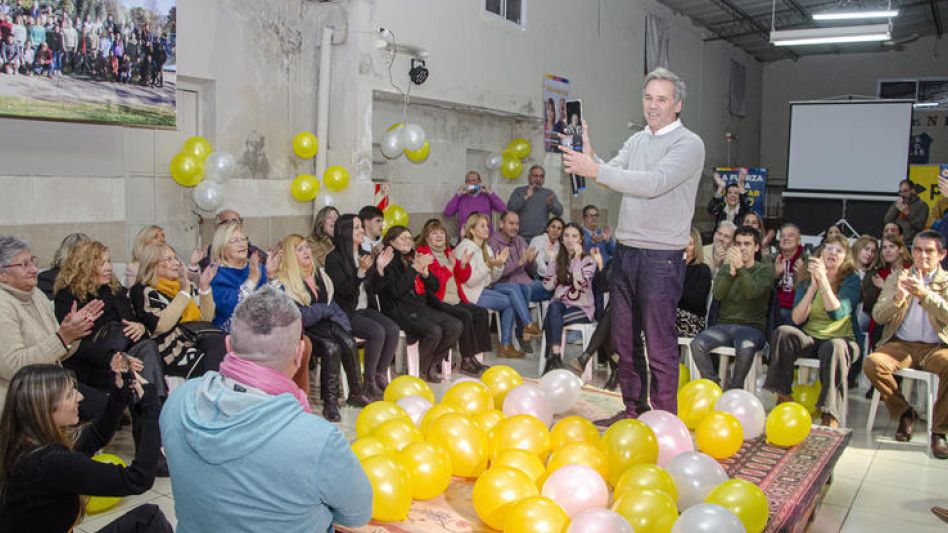  "Es la continuidad o el cambio", aseguró anoche  Ramiro Ortíz en el cierre de su campaña electoral