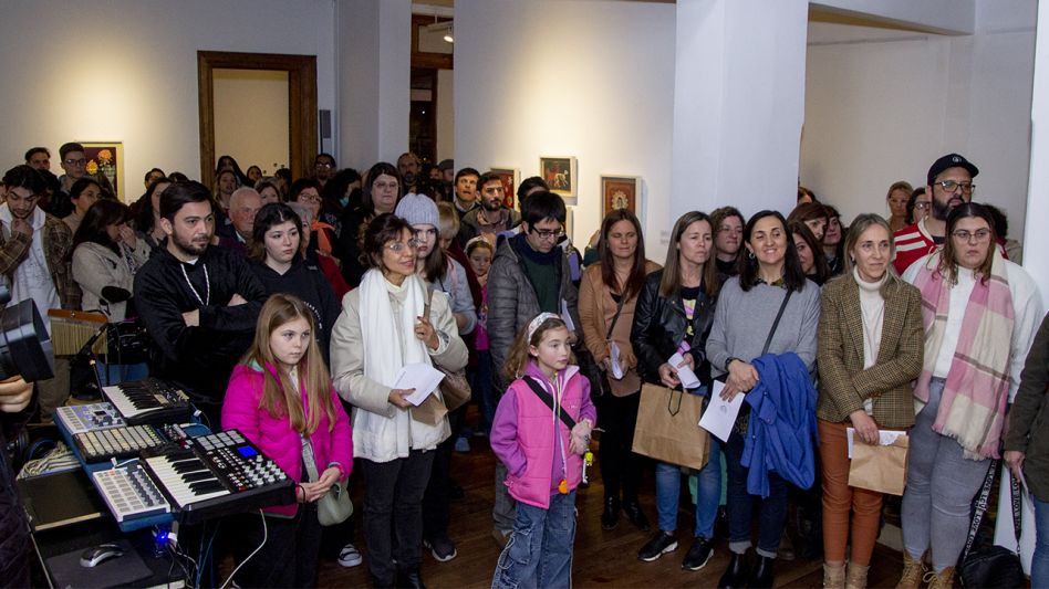 Se inauguró la muestra "Había una vez un gato", en el López Claro