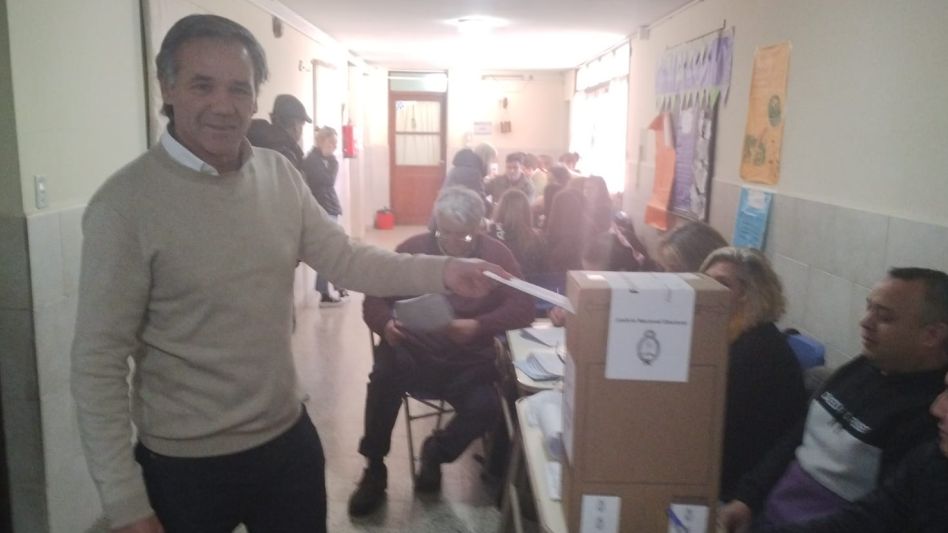 "En el cuarto oscuro se caen las boletas, es un sistema que está totalmente perimido"
