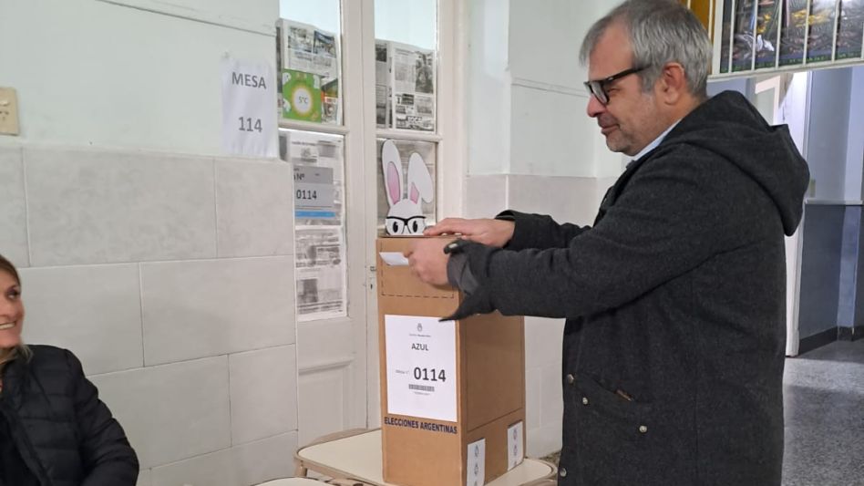 "En estos cuarenta años de democracia el poder votar es una alegría"