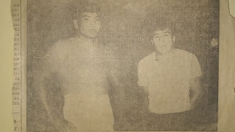 Víctor Galíndez (izquierda), quien después sería campeón del mundo, tuvo una gran velada contra nuestro representante local (derecha).