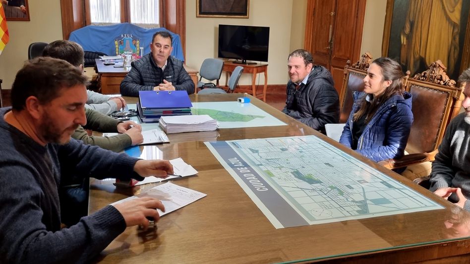 El viernes pasado se abrieron los sobres para la construcción de la celda 3 en el EcoAzul.  PRENSA MUNICIPAL