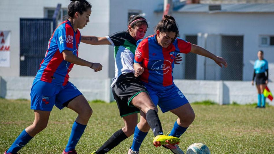 San José le ganó a Vélez por 1 a 0 y se trepó a la cima de las posiciones en el Clausura de Fútbol Femenino. Foto: NICOLÁS MURCIA