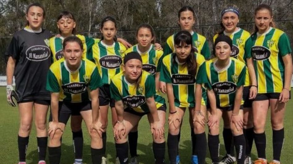 El equipo femenino de Piazza se destacó en Buenos Aires. Foto: gentileza Prensa Municipal.