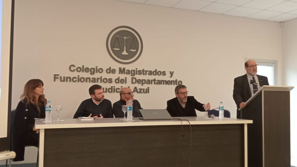 Se realizó la primera charla abierta con periodistas en el Colegio de Magistrados
