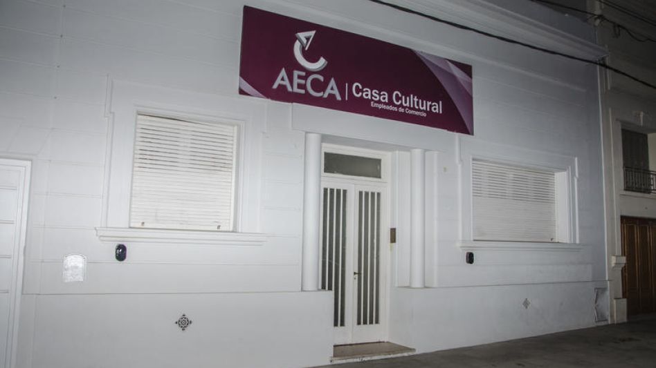 Desde el gremio AECA se propuso la iniciativa del asado solidario, cuya recaudación será destinada a refacciones necesarias en el Materno Infantil de Azul. ARCHIVO/NACHO CORREA