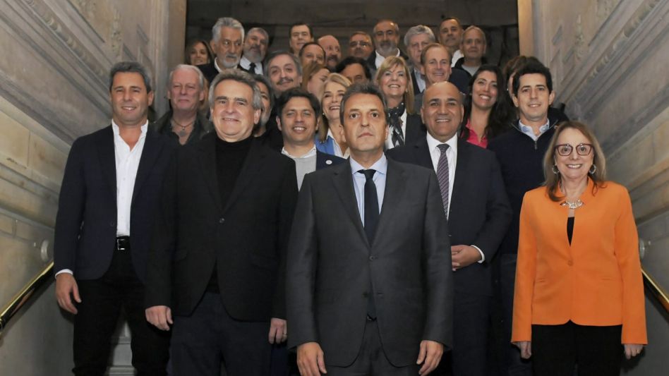En la previa al relanzamiento, Massa se mostró con gobernadores y llamó a devolver "la esperanza"