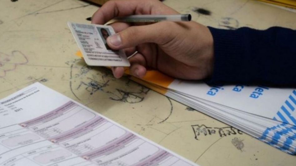 El Gobierno aumentó el pago que recibirán las autoridades de mesa para las elecciones