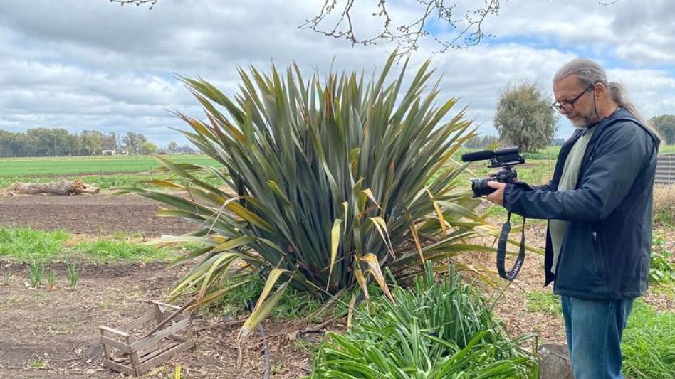 Humberto Mayol: ?por un lado hice entrevistas sobre agricultura y voy a hacer un documental, y por otro con Diversos, un libro de fotografías.  GENTILEZA ALICIA LAPENTA