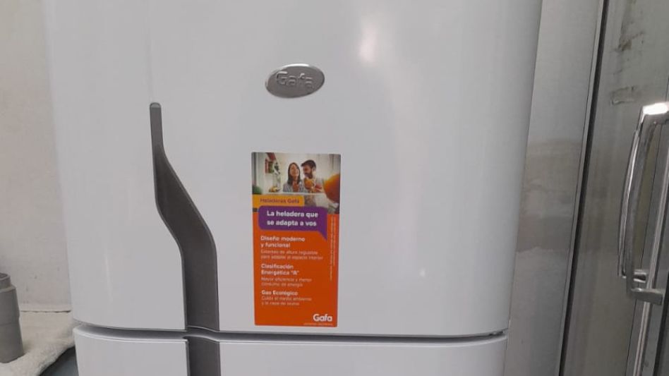 Donaron una heladera para el Hospital Pintos