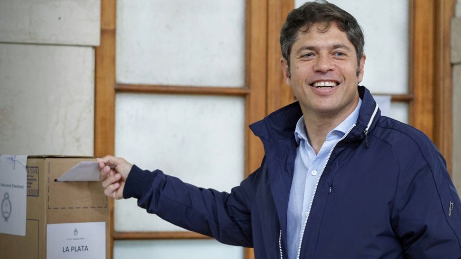 Axel Kicillof: "Hay que votar abrazando a los demás y pensando en el otro"